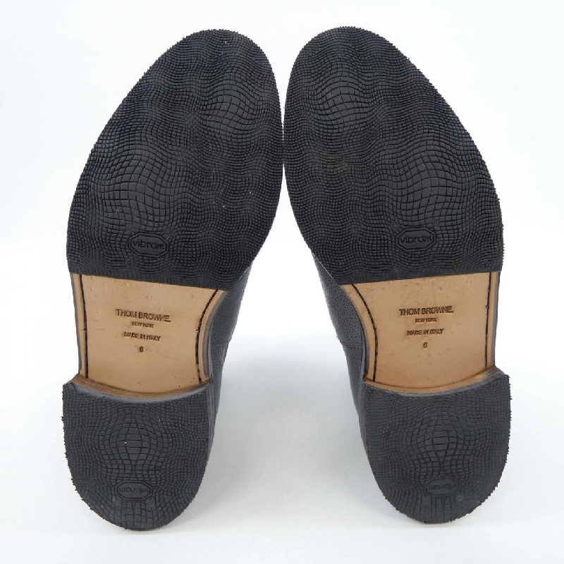 Giày bốt THOM BROWNE - Hàng hiệu Chính hãng 829609