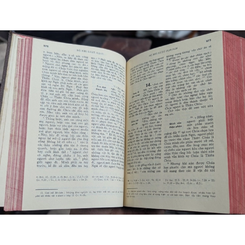 Kinh thánh trọn bộ cựu ước và tân ước 184040
