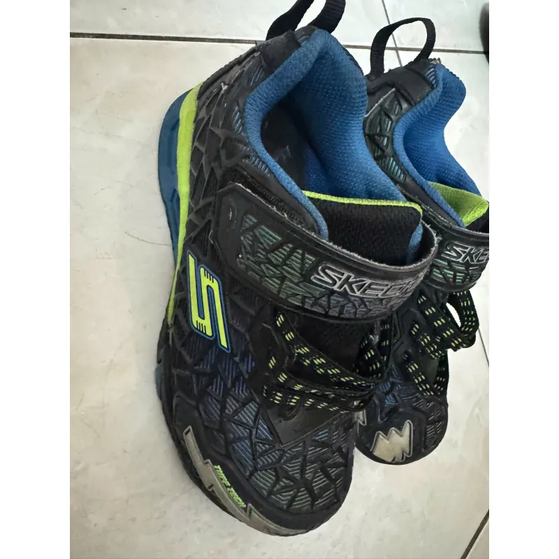 GIÀY SNEAKER THƯƠNG HIỆU SKECHERS CHO BÉ TRAI 3-4T 654117