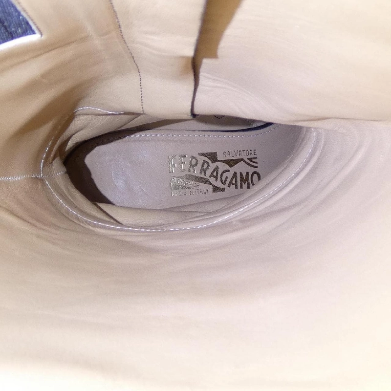 Giày bốt dài SALVATORE FERRAGAMO 663237