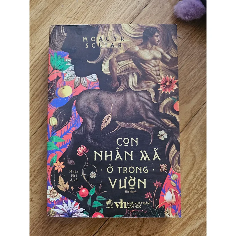 Con nhân mã ở trong vườn
105k 642382