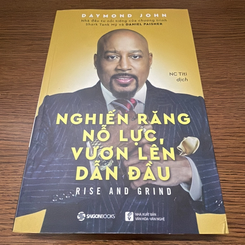 Nghiến răng nỗ lực, vươn lên dẫn đầu Daymond John 361307