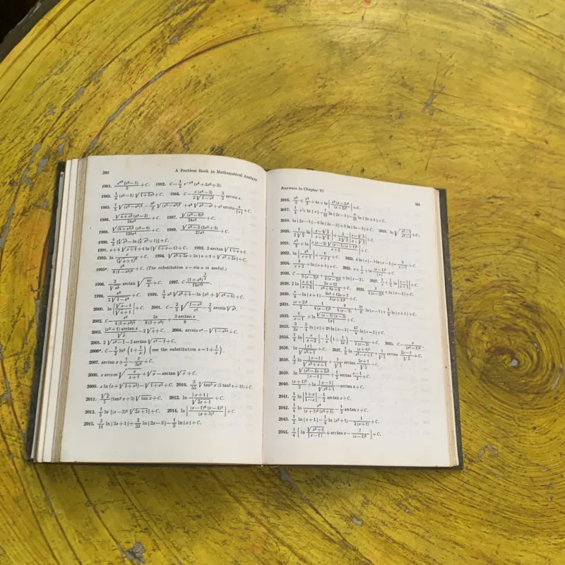 A PROBLEM BOOK IN MATHEMATICAL ANALYSIS- G.N. BERMAN 760755