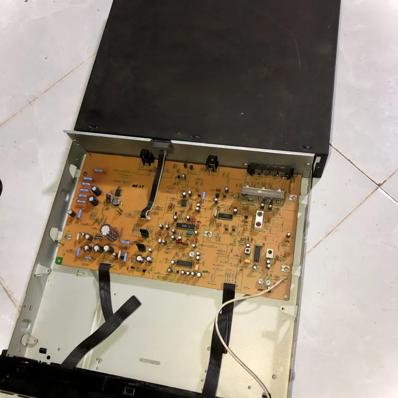 Máy FM/AM Stereo Tuner (Bộ thu sóng radio) của hãng Kenwood 801142