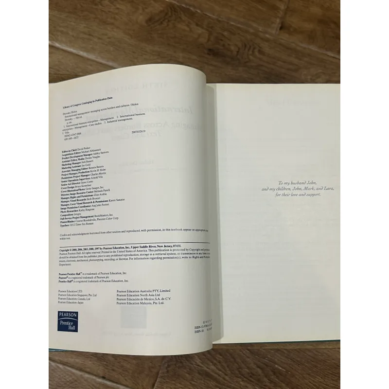 International Management: Managing Across Borders and Cultures - Helen Deresky 750276