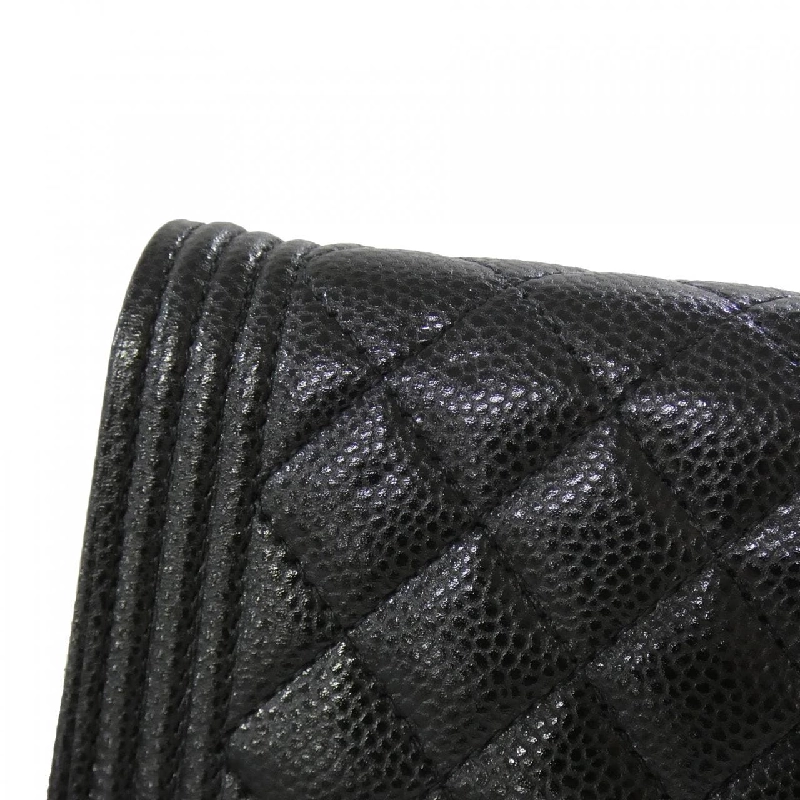 Túi đeo hông Boy Chanel AP2302 609186