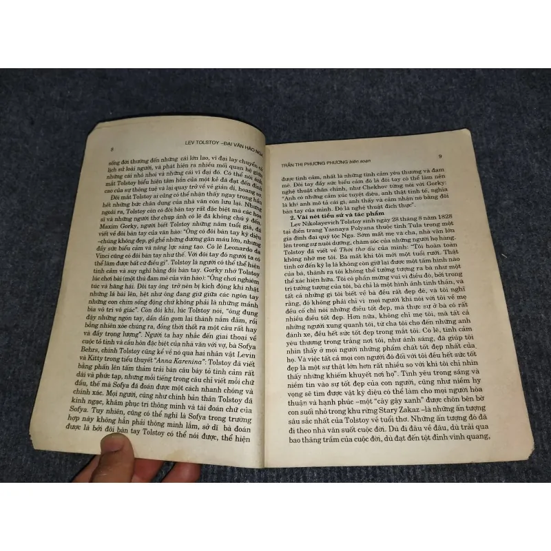 LEV TOLSTOY: ĐẠI VĂN HÀO NGA 957446