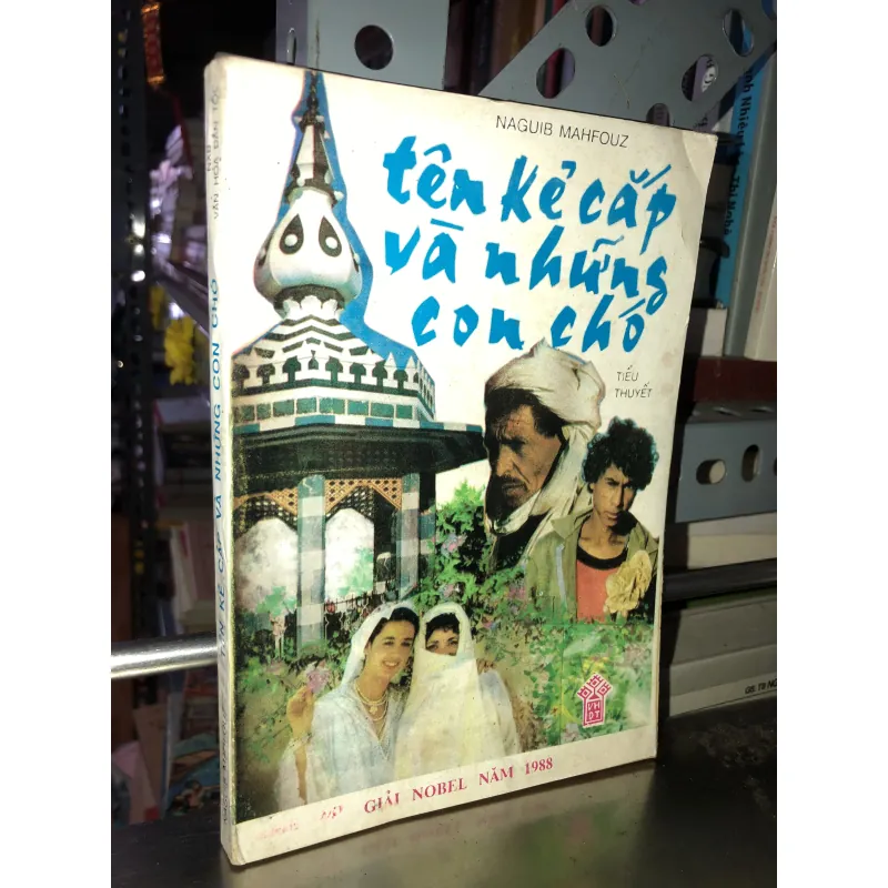 Tên kẻ cắp và những con chó - Naguib Mahfouz 797800