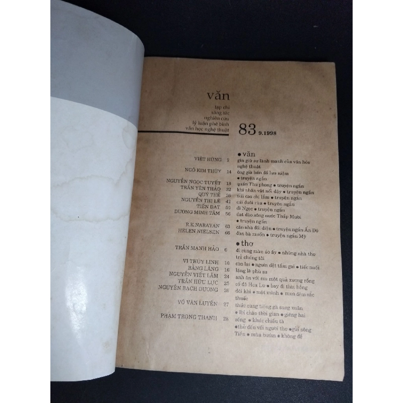 Văn 83 mới 70% ố vàng rách gáy 1998 HCM1001 VĂN HỌC 918399
