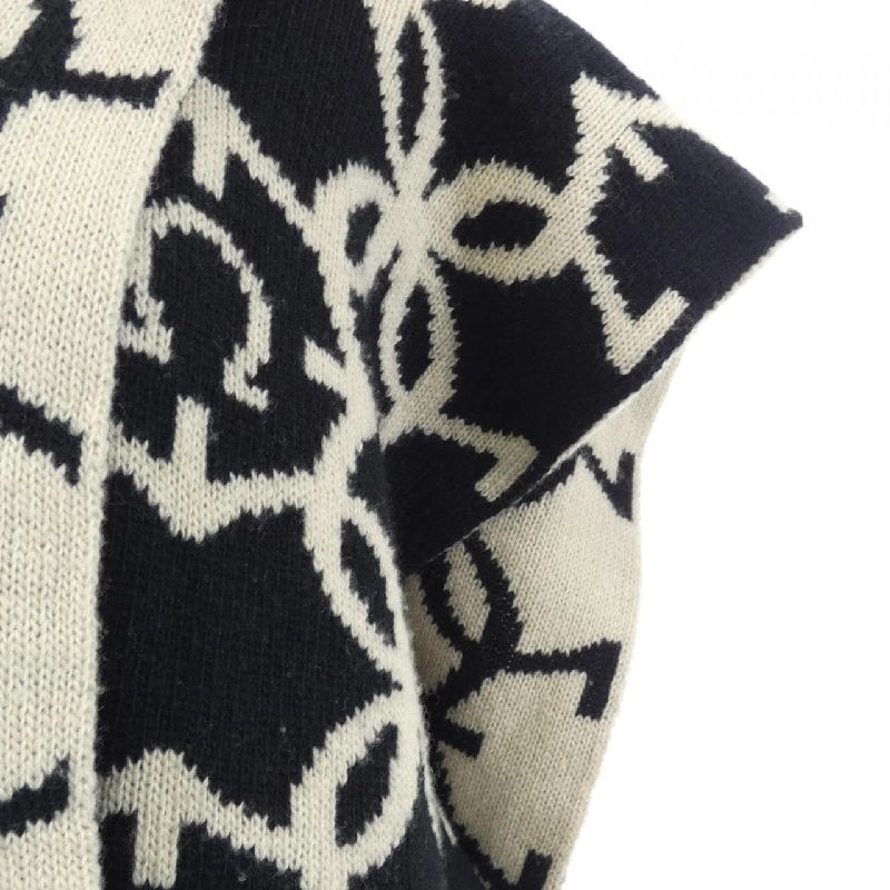 Áo choàng SALVATORE FERRAGAMO - Hàng hiệu Authentic 819808