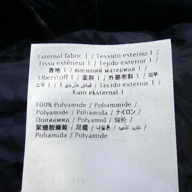 Áo khoác VALENTINO - Hàng hiệu Authentic 900006