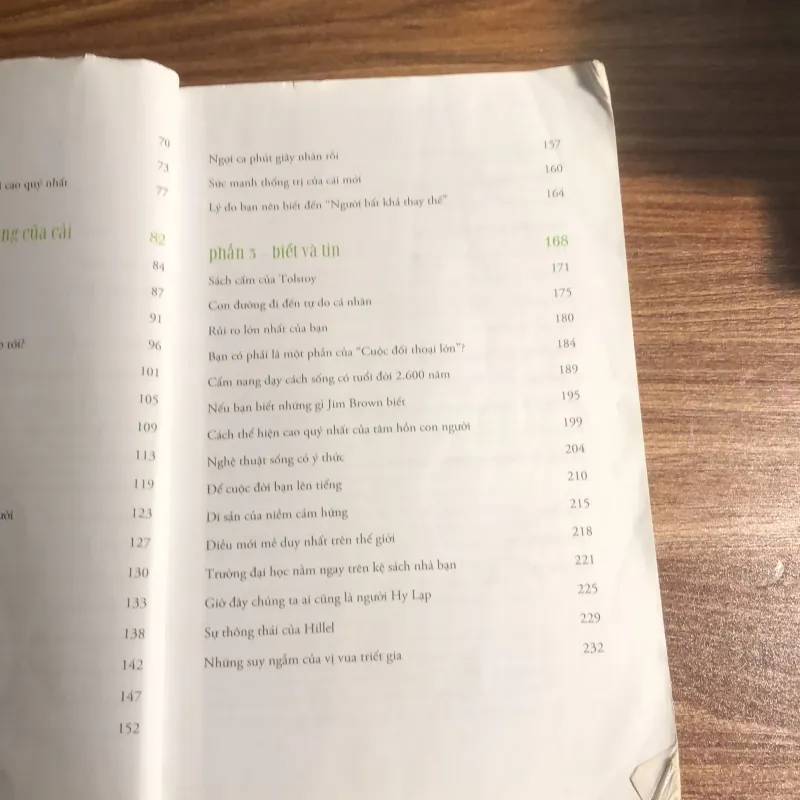 Trên cả giàu có 1002714