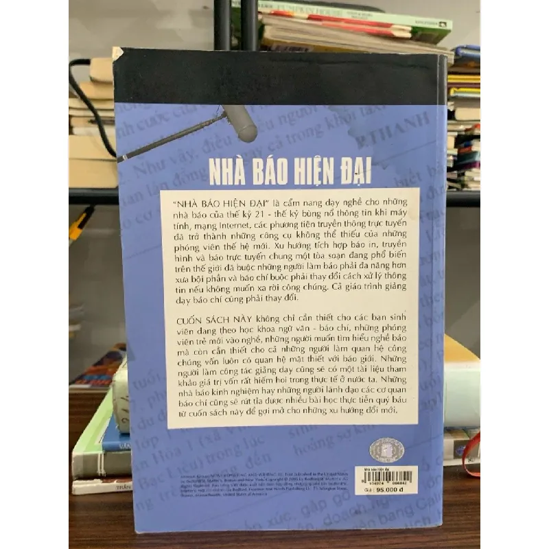 Nhà báo hiện đại – News Reporting and Writing – The Missouri Group 592356