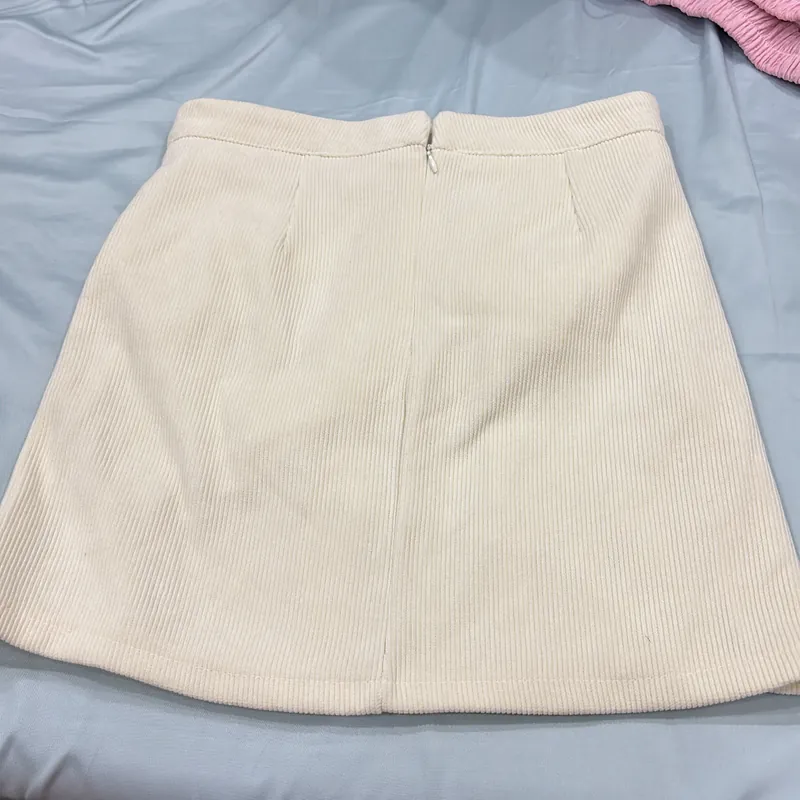 Chân váy có cúc sz M  694737