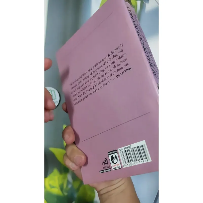 [MIỄN PHÍ BỌC SÁCH] Phê Bình Văn Học, Con Vật Lưỡng Thể Ấy - Đỗ Lai Thúy 798448