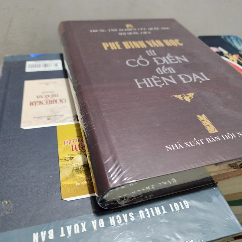 Phê bình văn học từ cổ điển đến hiện đại | Mai Quốc Liên  436320