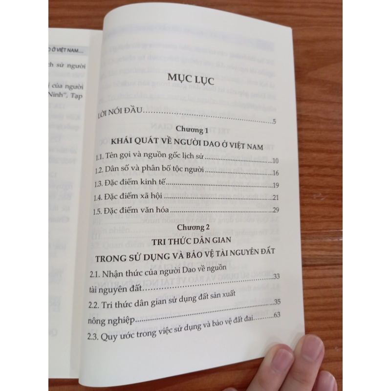 TRI THỨC DÂN GIAN CỦA DÂN TỘC DAO Ở VIỆT NAM TRONG SỬ DỤNG, BẢO VỆ TÀI NGUYÊN THIÊN NHIÊN 500915