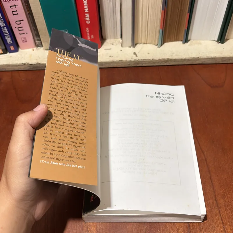 II Văn Học: Những Trang Văn Để Lại - Thế Vũ - 2005 746021