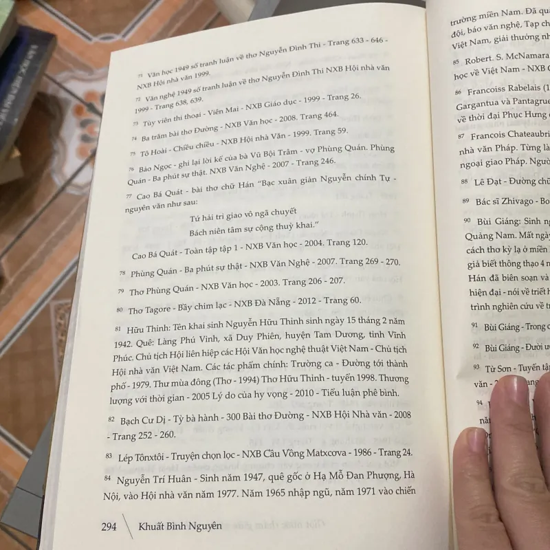 Giọt nước thầm giữa những thời đại thi ca 784535