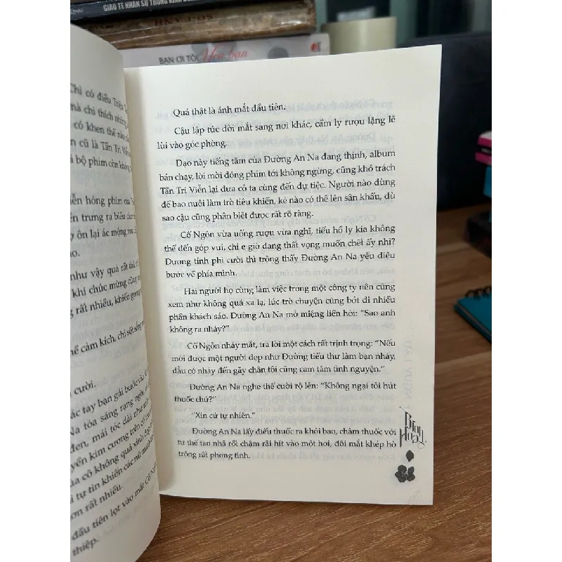 Bình hoa- Khôn Ỷ Nguy Lâu 702161