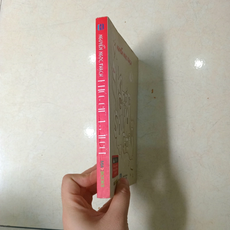 Khóc Giữa Sài Gòn 📚 521400