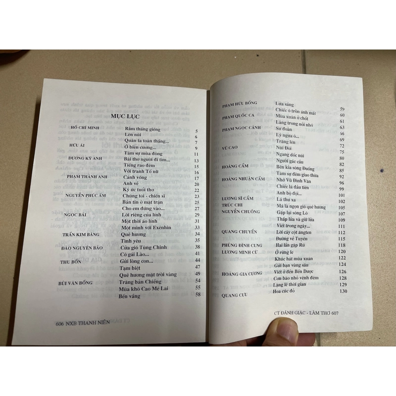 Chúng tôi đánh giặc và làm thơ 497330