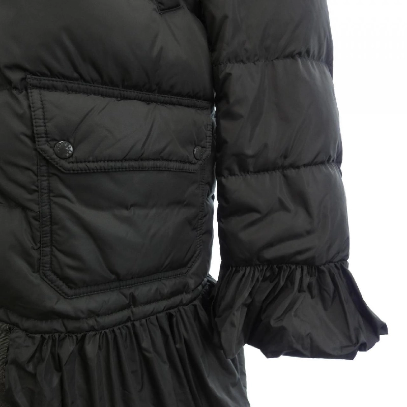 Áo khoác lông vũ MONCLER 637778