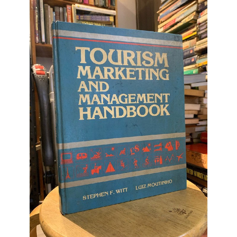 TOURISM MARKETING AND MANAGEMENT HANDBOOK - Stephen F. Witt and Luiz Mountinho 177910