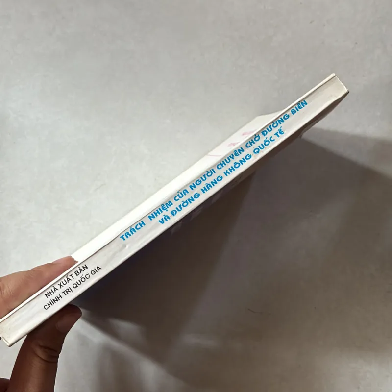 Trách nhiệm của người chuyên chở đường biển và đường hàng không quốc tế 727937