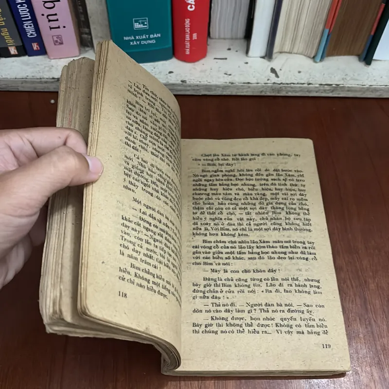 II Sách Xưa: Bỉm Trắng Tai Đen - GAVƠRIN TƠRÔÊPÔNXKI - 1983 604927