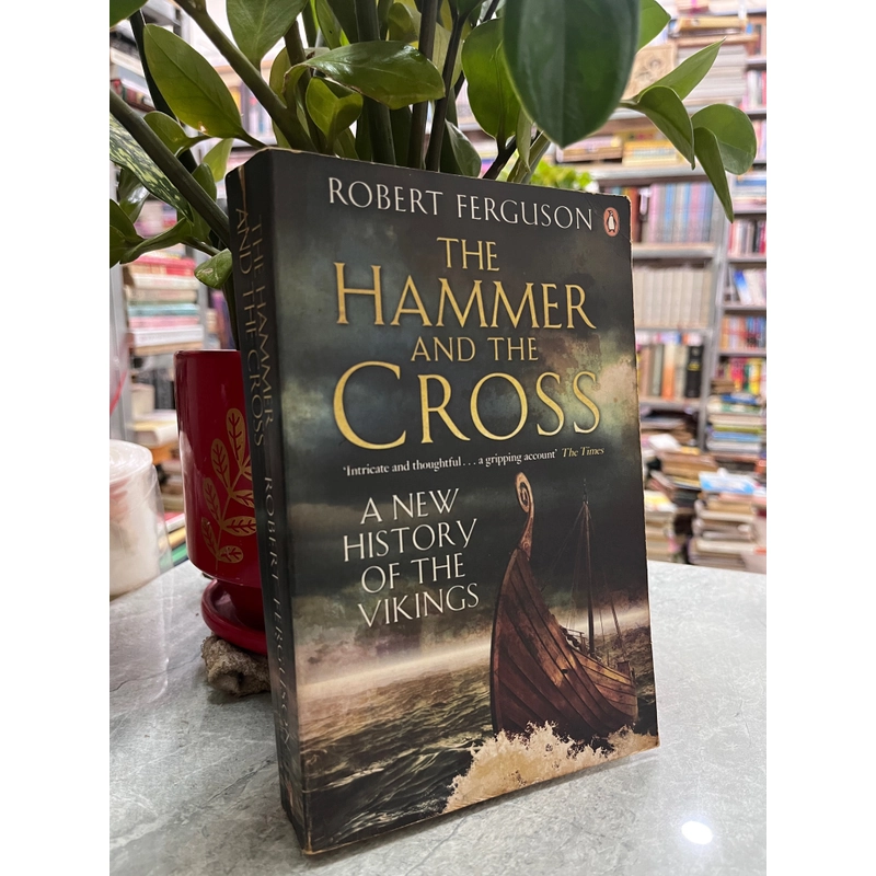 THE HAMMER AND THE CROSS 387268