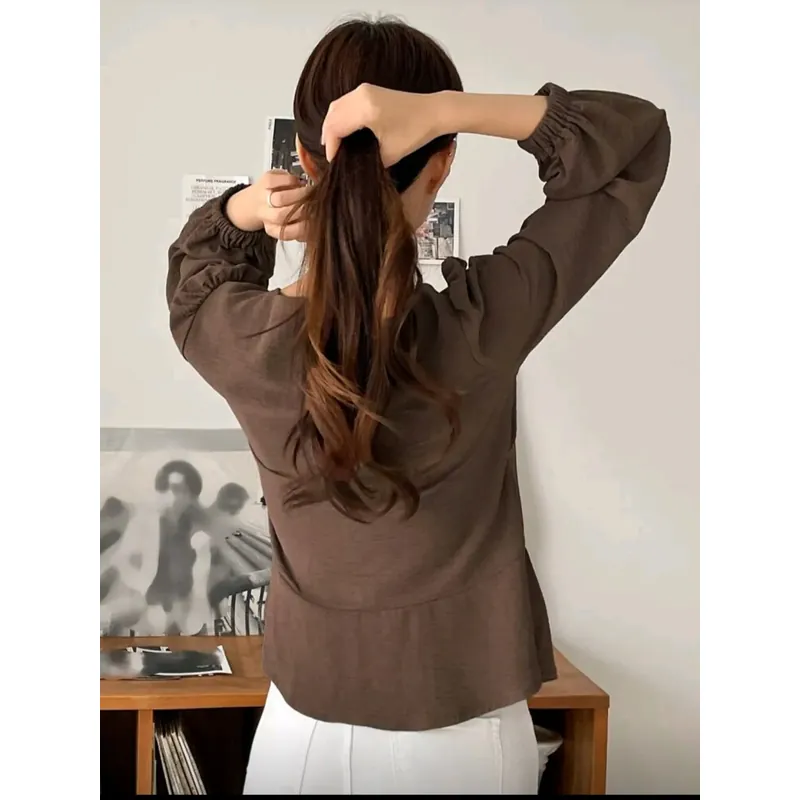 Áo cổ vuông tay dài tôn dáng 608248