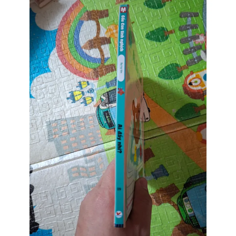 Gấu Con Tinh Nghịch - Ai Đấy Nhỉ? 977737