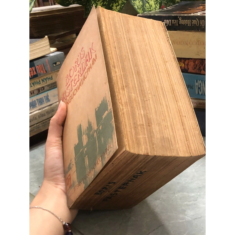 CON NGƯỜI VÀ TÁC PHẨM 451640