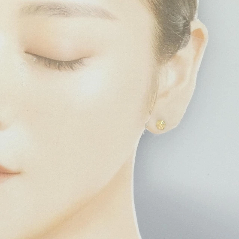 K18YG Bông tai kim cương 0.02CT - Hàng hiệu Chính hãng 870766