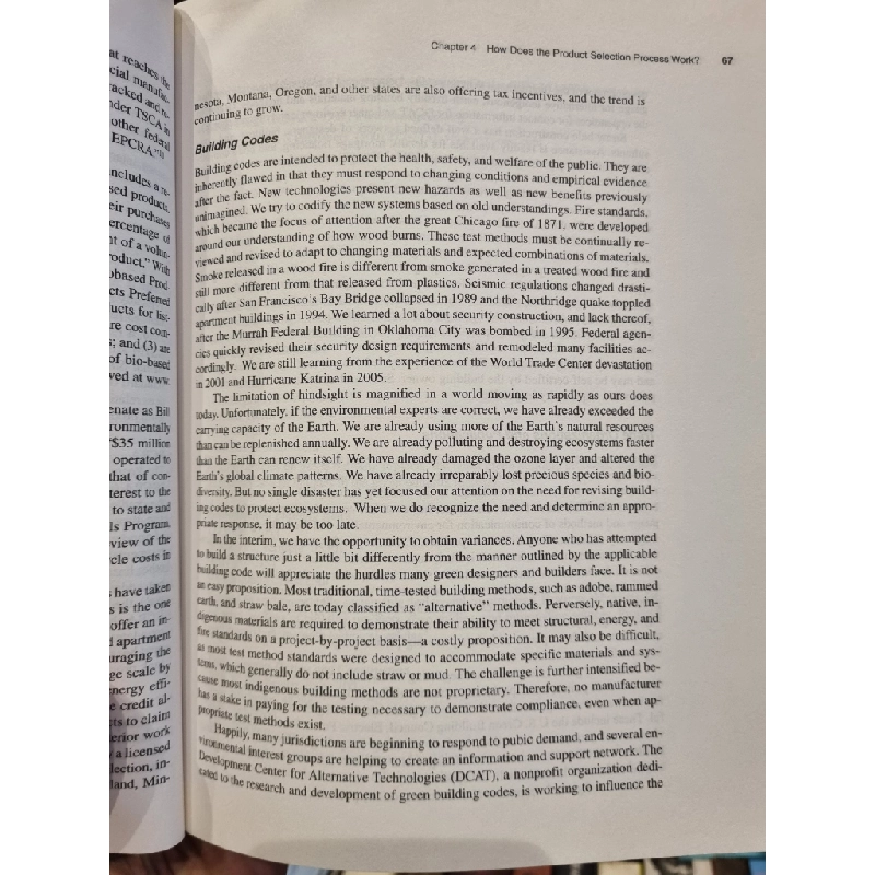 Green Building Materials : A Guide to Product Selction and Specification - Ross Spiegel & Dru Meadows 366010