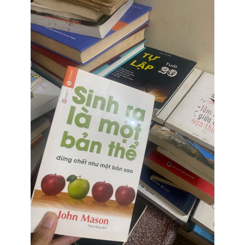 Sách sinh ra là một bản thể đừng chết như một bản sao 313727