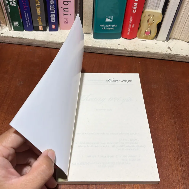 II Tập Truyện Ngắn: Khoảng Trời Gió - Dương Giao Linh - 2020 785689