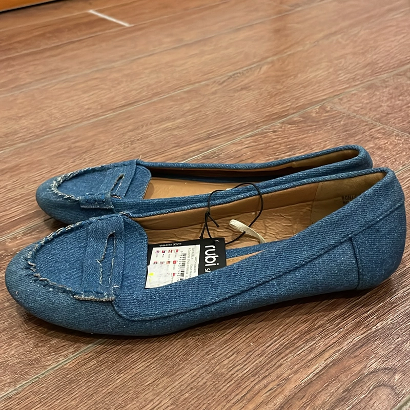 2 đôi Giày vải size 35 525851