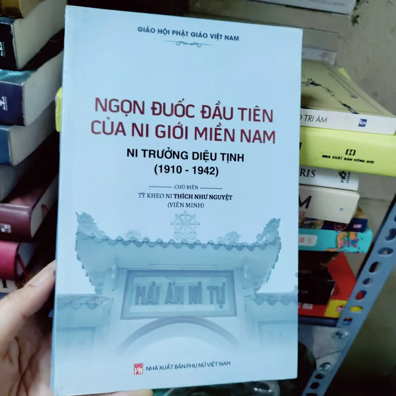 Ngọn đuốc đầu tiên của ni giới miền nam 627159