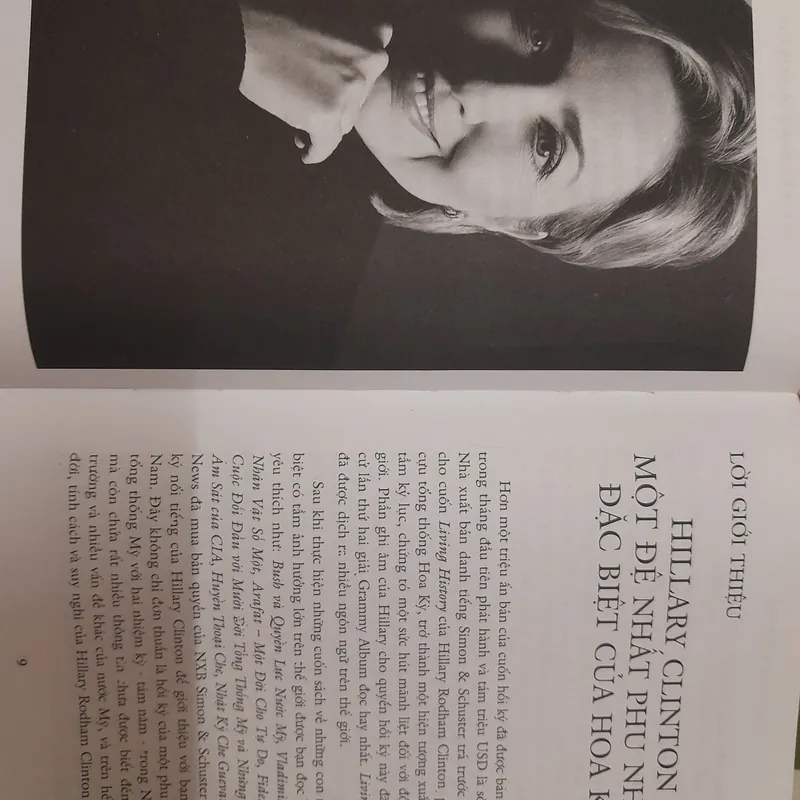 Hồi ký Hallary Clinton và chính trường nước Mỹ 570028