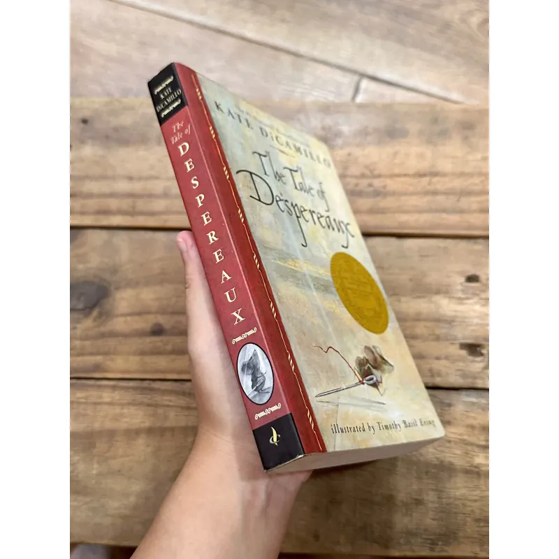 The Tale of Despereaux (Bìa 2) - Kate DiCamillo 746390