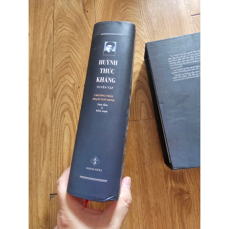 Tuyển tập Huỳnh Thúc Kháng (bìa cứng,  có hộp kèm theo) 700k freeship
In 500 bản năm 2019 448257