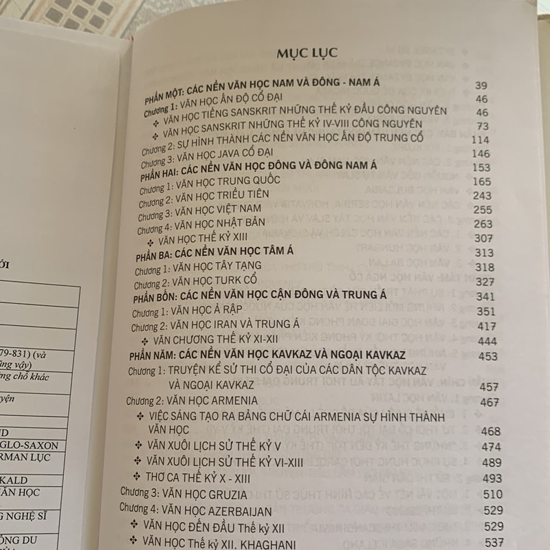 Sách văn học:Lịch Sử Văn Học Thế Giới (tập 2) mới 100% 149811