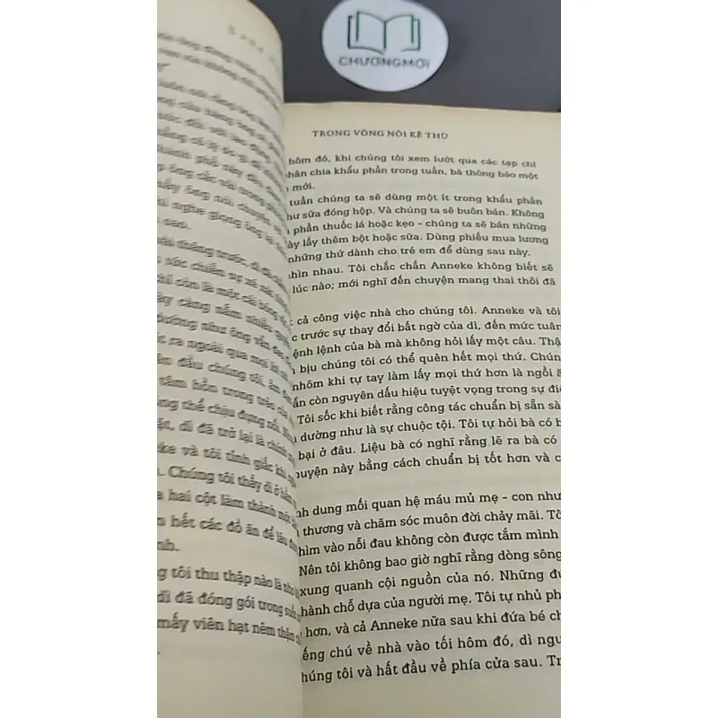 Trong Vòng Nôi Kẻ Thù (2013) - Sara Young 603333