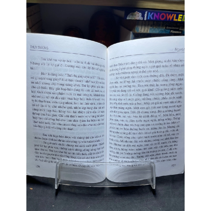 Ngụ cư 2005 mới 70% bẩn nhẹ Thuỳ Dương HPB0906 SÁCH VĂN HỌC Oreka-Blogmeo 163362