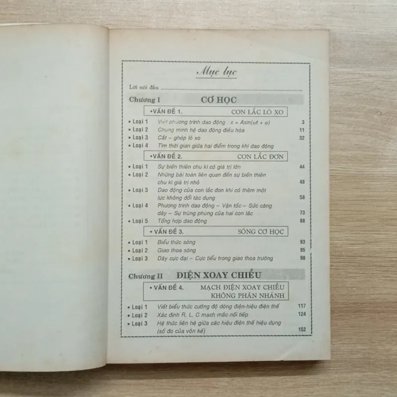Sách Tuyển tập các bài toán Vật Lý - NXB Trẻ - 1997 925767