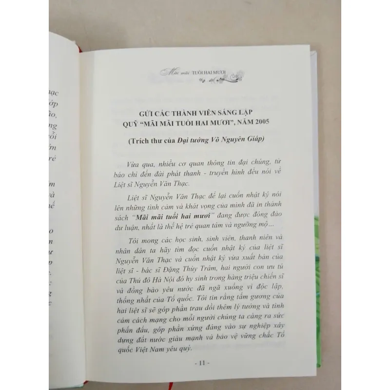 Mãi mãi tuổi hai mươi 679242