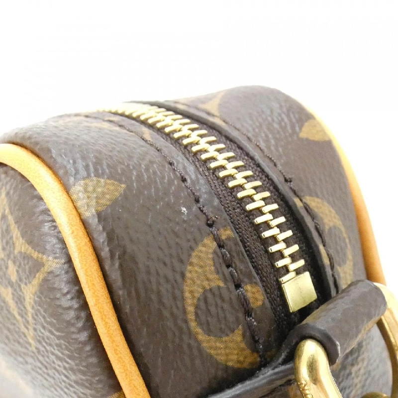 Túi xách Louis Vuitton Monogram Archive Trocadéro Wearable Wallet M14058 617077