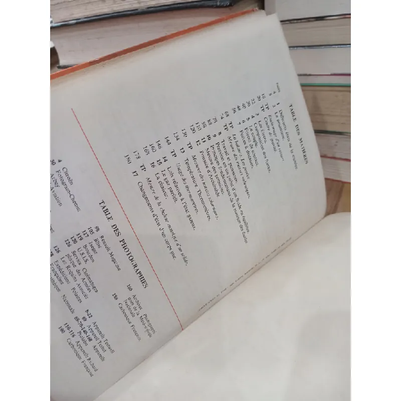 Physique 2A - R. Faucher, M. Reverchon 711575